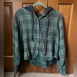 American Eagle Cropped Plaid/Flannel with Hood
